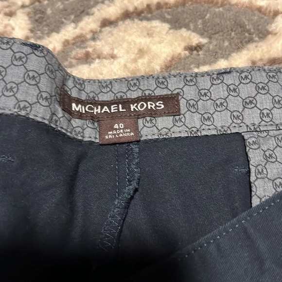 Michael kors men’s flat front shorts. Like new. - Picture 2 of 4